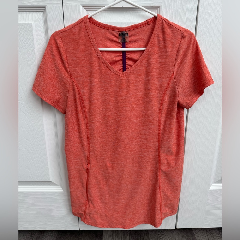 Duluth Trading Women’s “Armachillo Cooling T-Shirt”